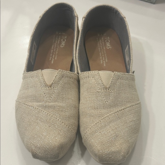 TOMS Natural Canvas Slip-Ons - Picture 1 of 4